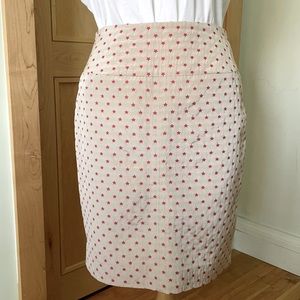 🇨🇦 Christian Chenail Satiny Cream Pencil Skirt With Red Stars, Size 6